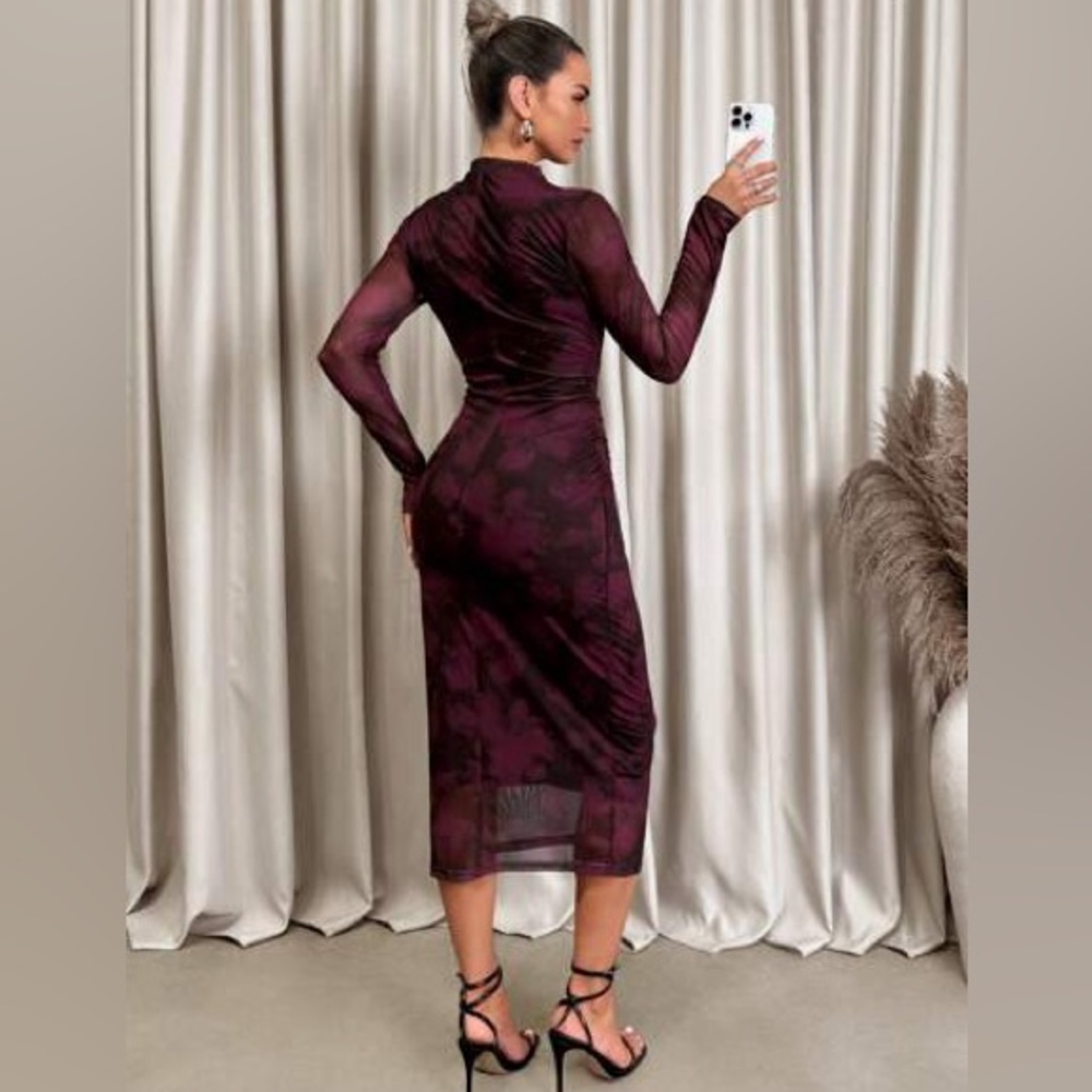 Burgundy wine Bodycon stretchy Dress lined sheer long sleeves very flattering XL - Picture 2 of 6
